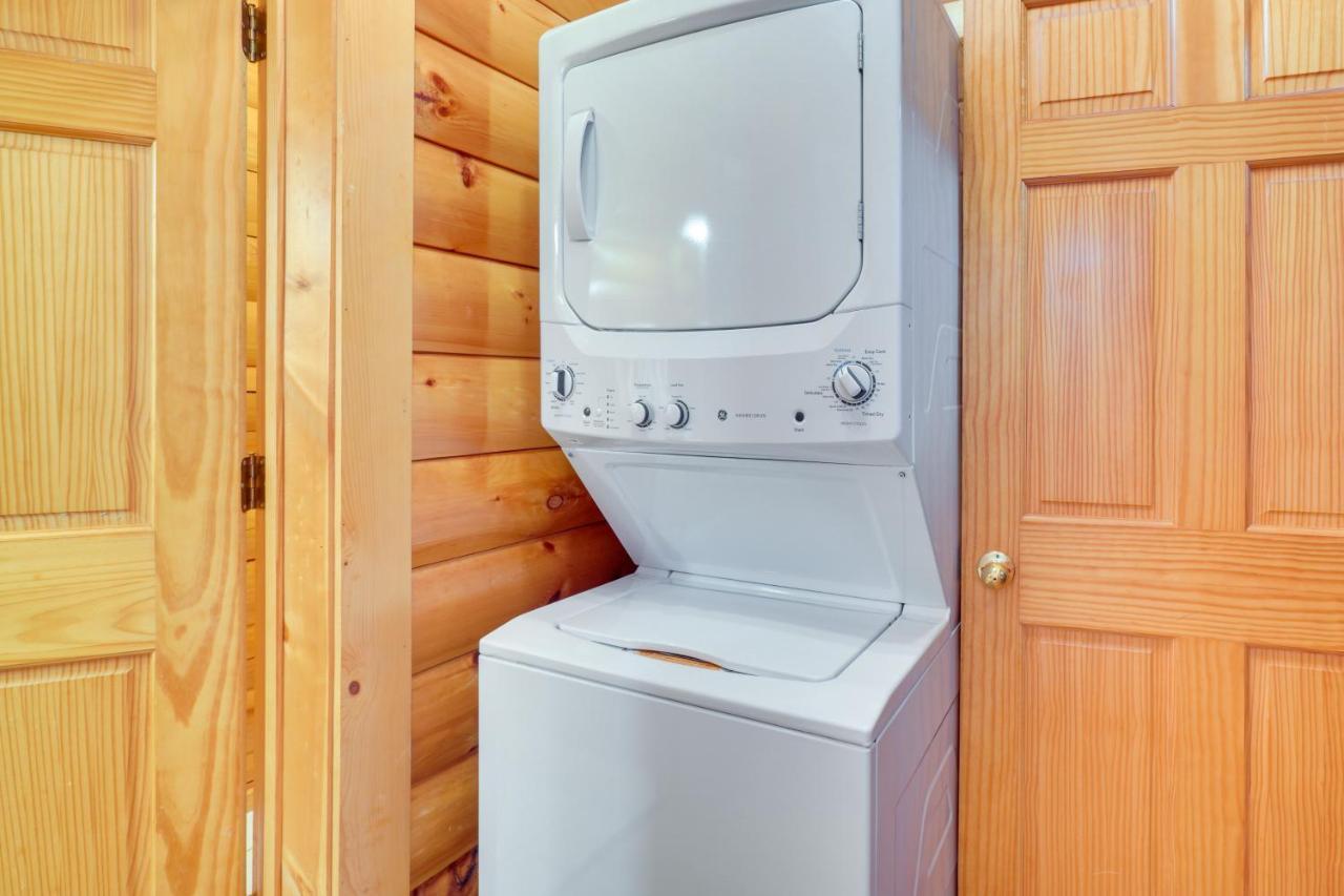 Lovely Gatlinburg Cabin With Private Hot Tub! Экстерьер фото